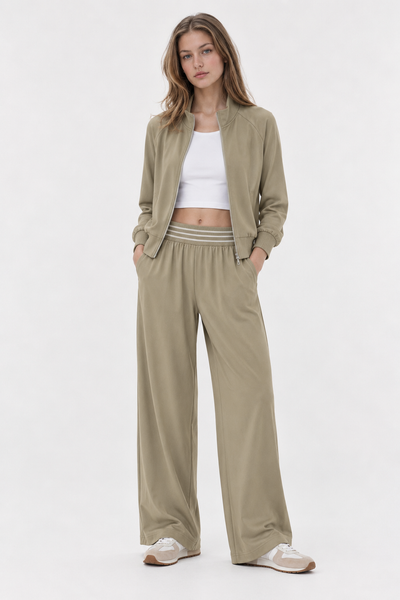 Conjunto Athleisure Chamarra y Pantalon