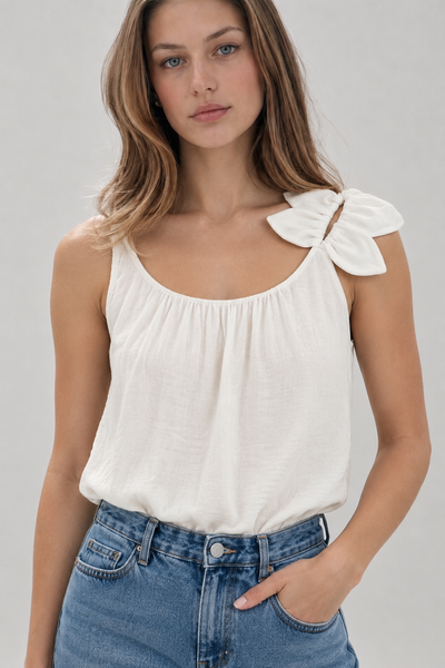 Top Sin Mangas Petalos de Flor