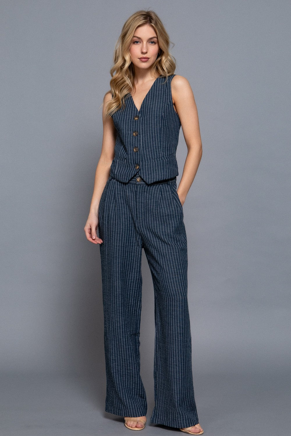 V-neckline Striped Linen Effect Vest