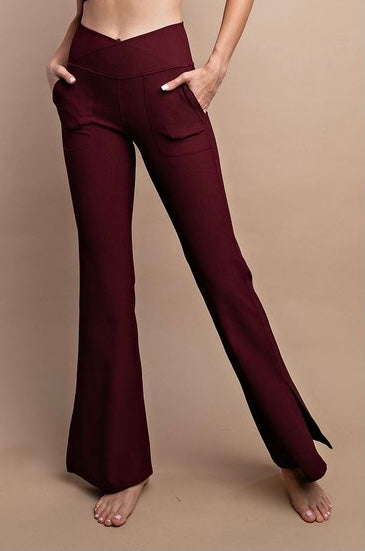 Soft Nylon Rib V-Waist Flared Leggings