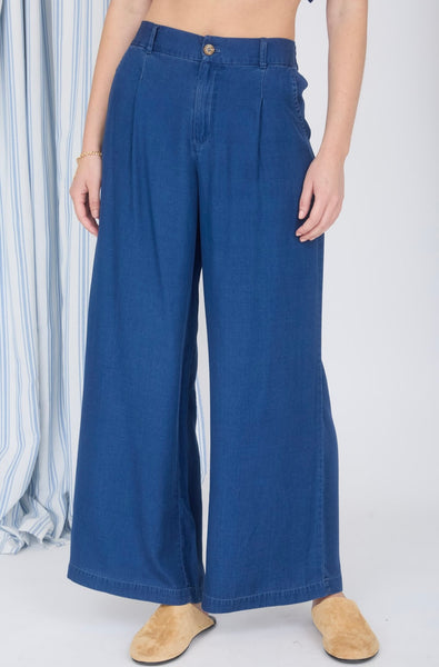 Chambray Pintuck Detail Wide Leg Pants