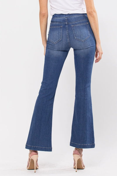 Pull On Super Strech Short Flare Denim Jeans