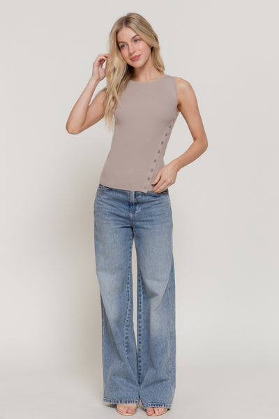 Knit Sleeveless Diagonal Placket Top