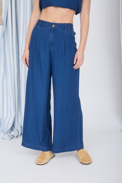 Chambray Pintuck Detail Wide Leg Pants