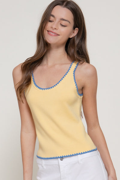 Knit Top sin Mangas con Bordado Bastilla