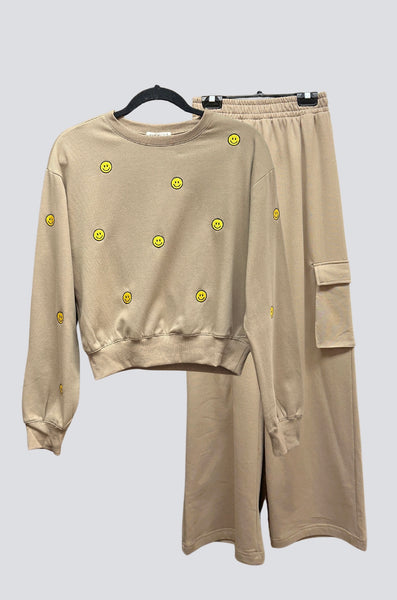 Embroidered Smiley Fleeced Sweatshirt