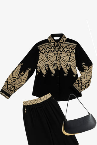 Blusa Manga Larga con Encaje Dorado