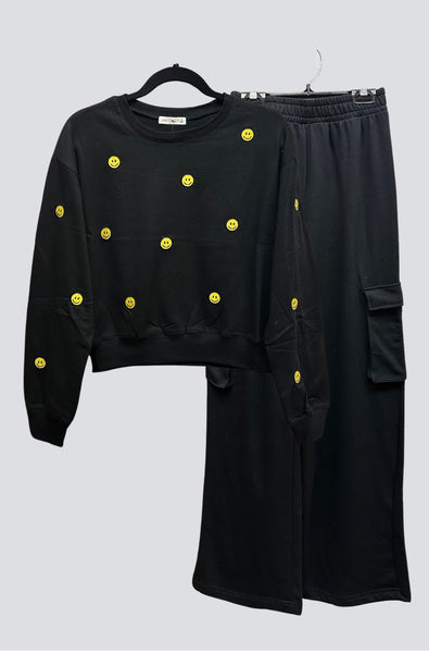 Embroidered Smiley Fleeced Sweatshirt