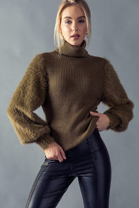 Turtleneck sweater - Contrast fur puff sleeves